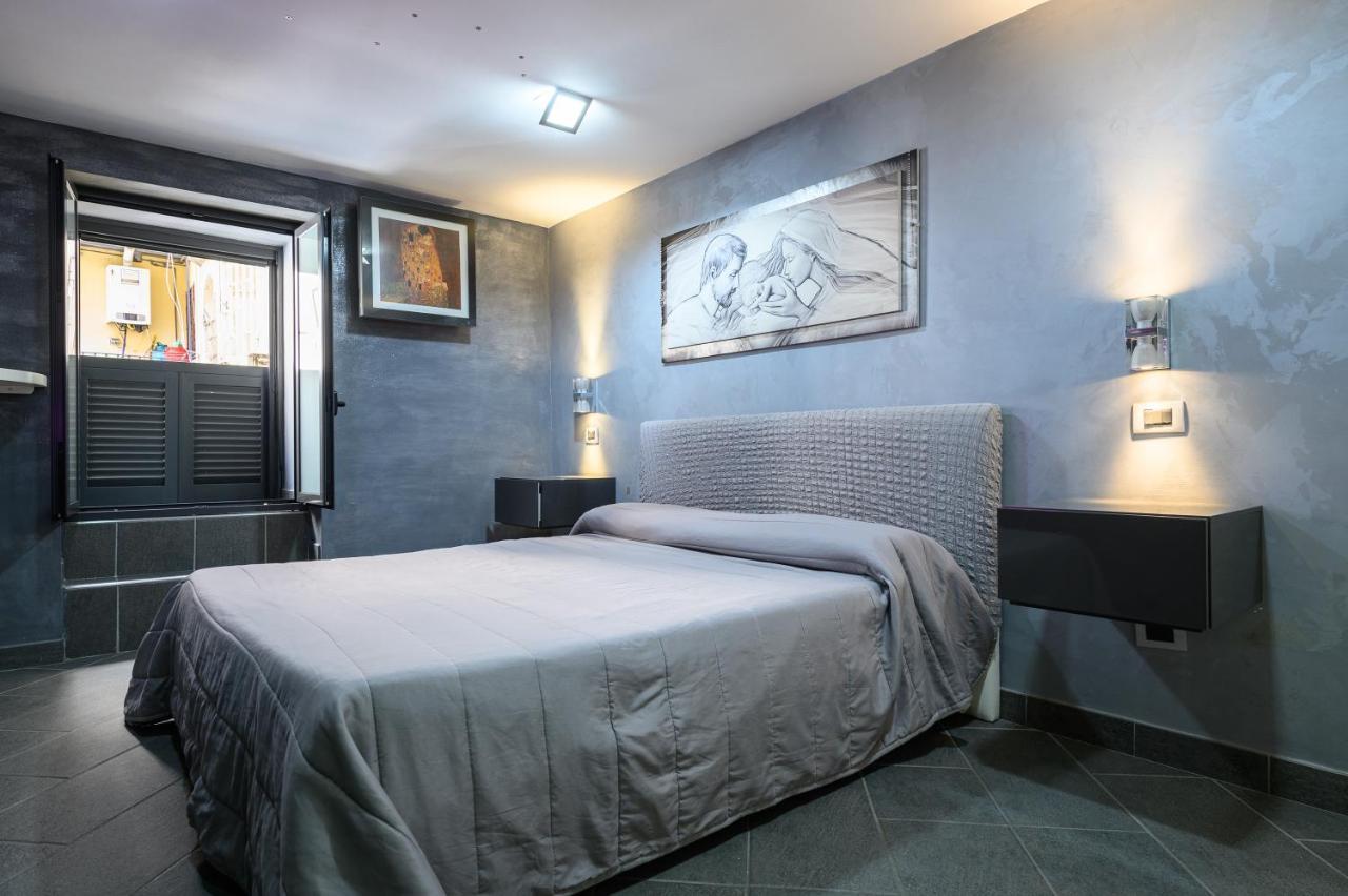Fox Holiday Home In The Port Napoli Bagian luar foto